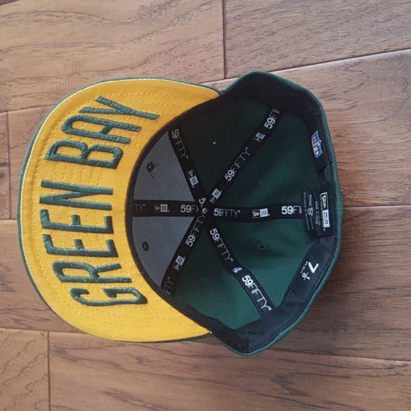 NFL New Era Green Bay Packers Spellout Under Bill 7 1/8 - Picture 2 of 12